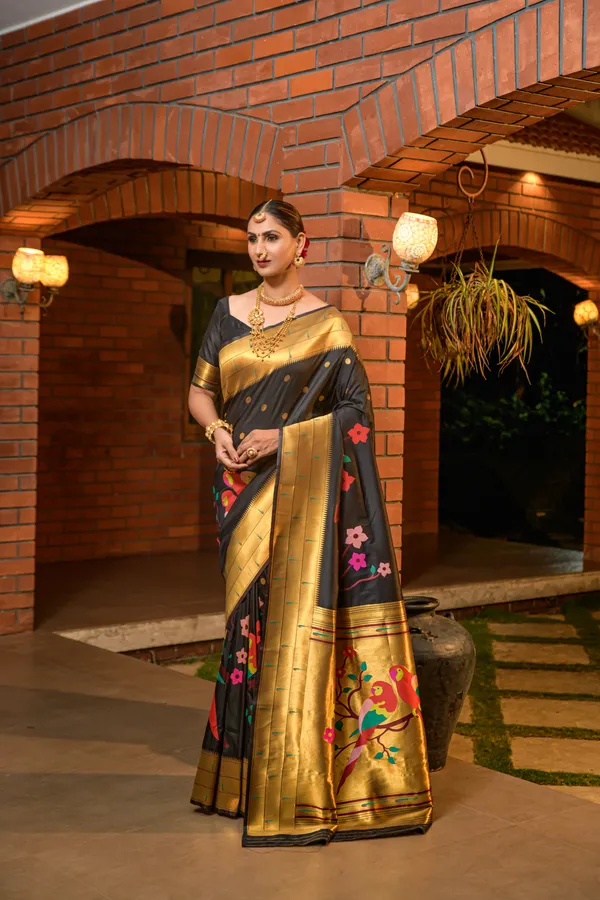 BLACK_PURE_SILK_PAITHANI_SAREE